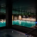 Select Hill Hotel 4*