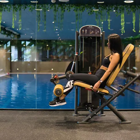 Szálloda Select Hill Linzë