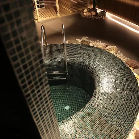 Select Hill Szálloda