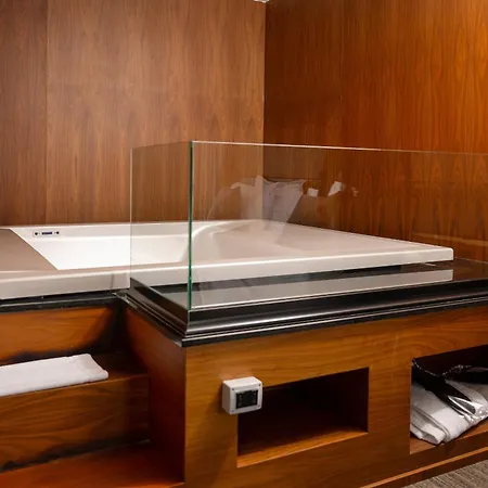 Szálloda Select Hill 4*