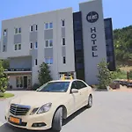 Szálloda Select Hill 4*