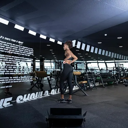 Hotel Select Hill 4*