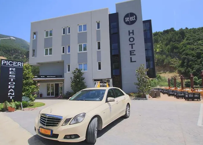 Hotel Select Hill 4*