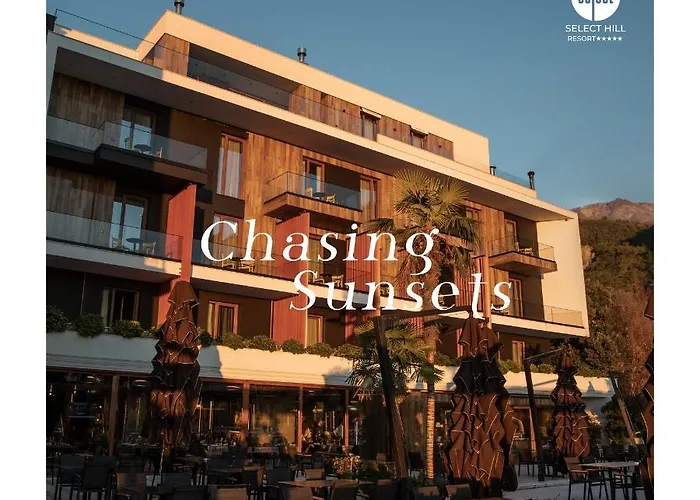 Select Hill 4*