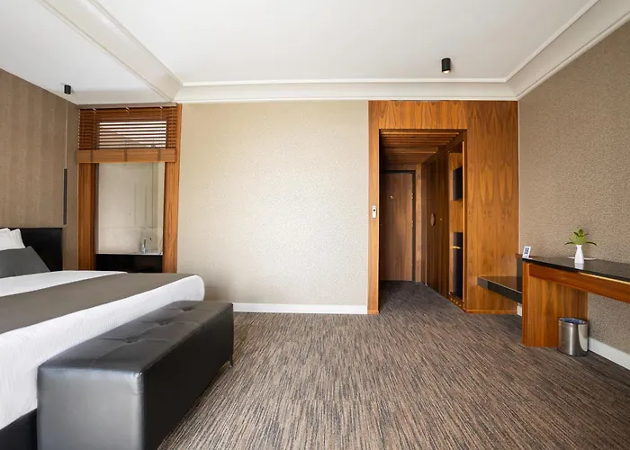 Select Hill Hotel Linze