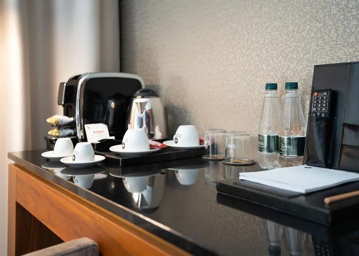 Select Hill 4* Linze